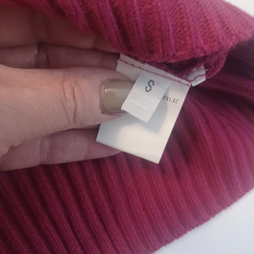 Amazon Burgandy Half Zip Sweater Sz S